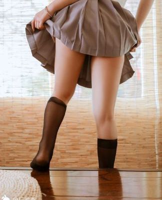 逼逼