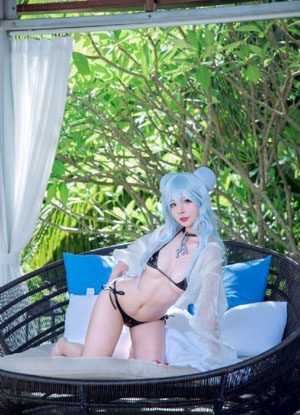 交换玩弄两个美妇教师韩国电影